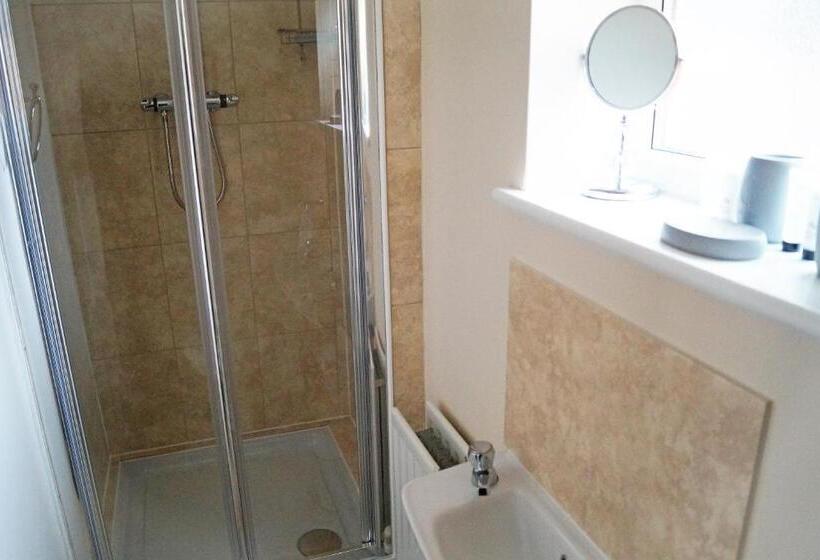 豪华主题房, Ricky Road Guest House   Wizard Studio Room Available To Book Now