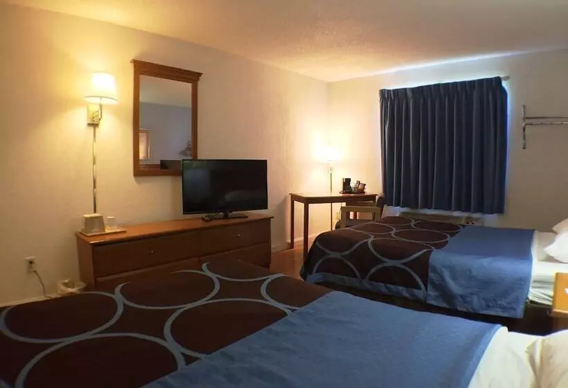Bisneshuone, Super 8 By Wyndham Webster/rochester