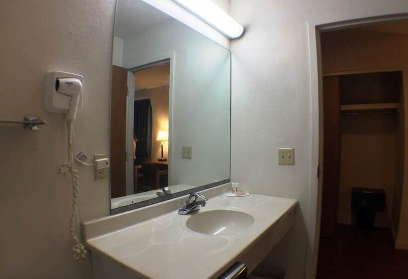 חדר ביזנס, Super 8 By Wyndham Webster/rochester