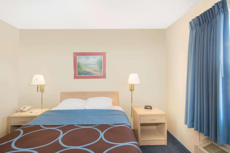 חדר ביזנס, Super 8 By Wyndham Webster/rochester