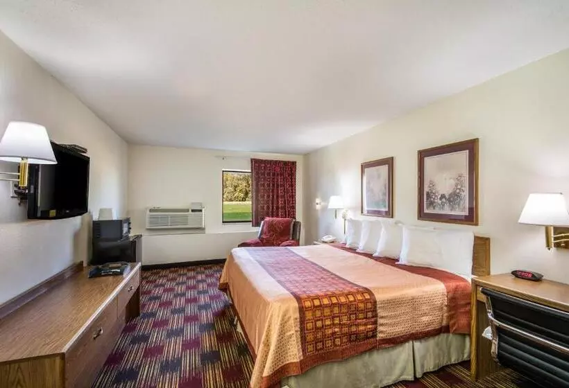 キングサイズベッドのスタンダードルーム, Americas Best Value Inn & Suites Harrisonville