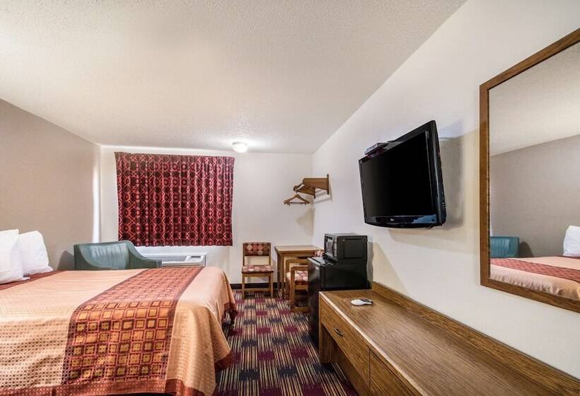 غرفه قياسيه سريرين مزدوجين, Americas Best Value Inn & Suites Harrisonville