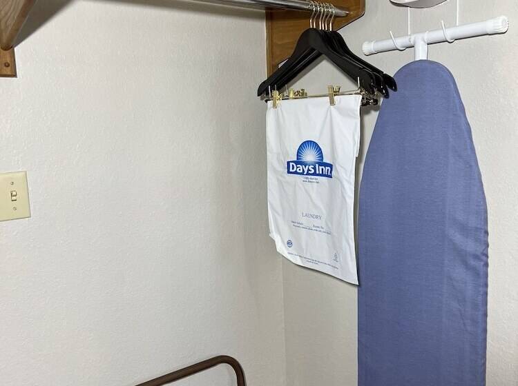 ２ダブルベッドのスタンダードルーム, Days Inn By Wyndham Somerset Pa I70 I76