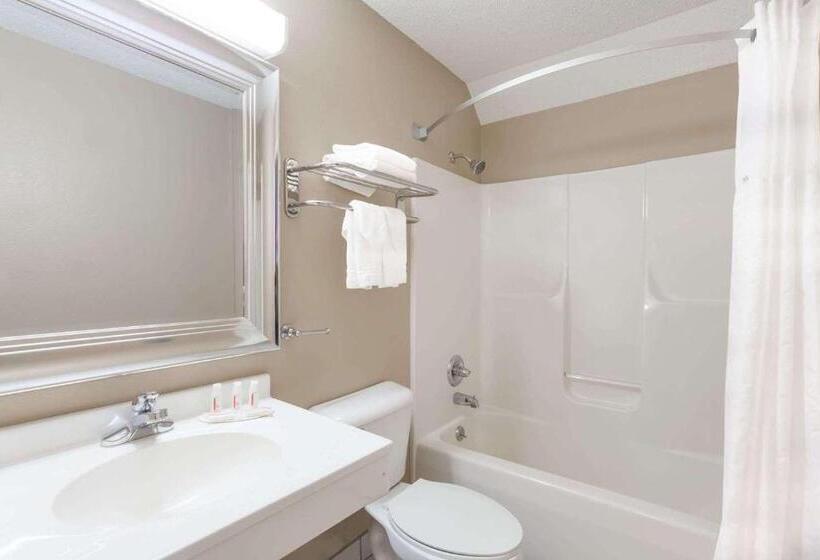 غرفة قياسية, Super 8 By Wyndham Adrian