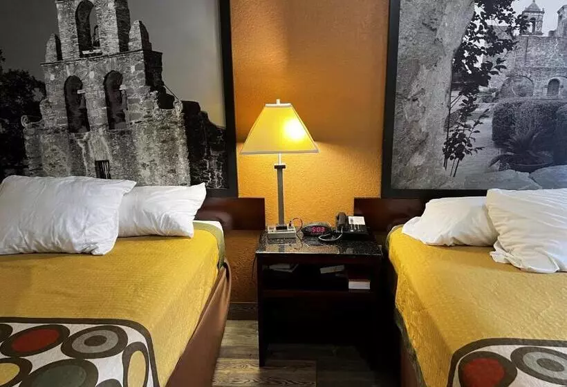 スタンダードルーム, Super 8 By Wyndham Houston West Katy
