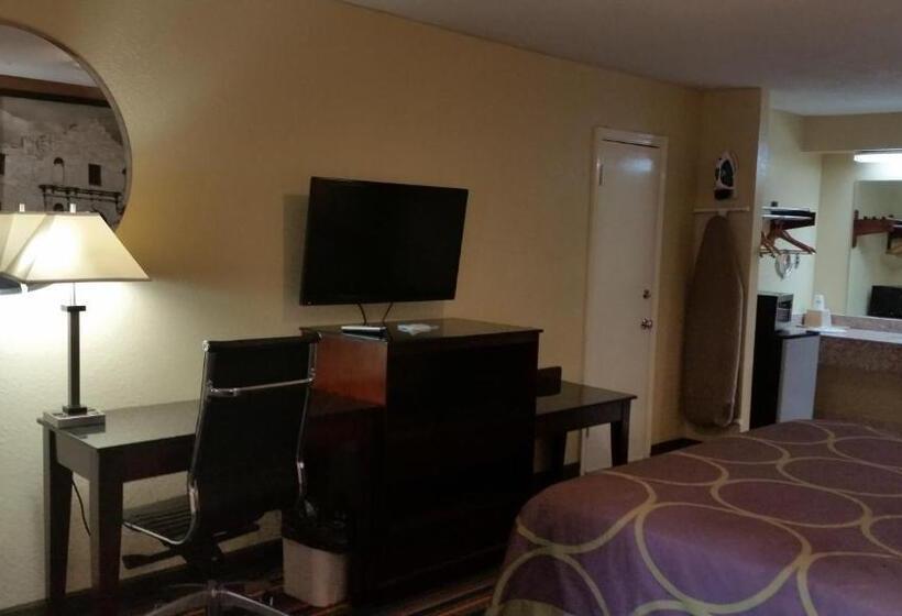 장애인을 위한 킹사이즈 침대 스탠다드 룸, Super 8 By Wyndham Houston West Katy