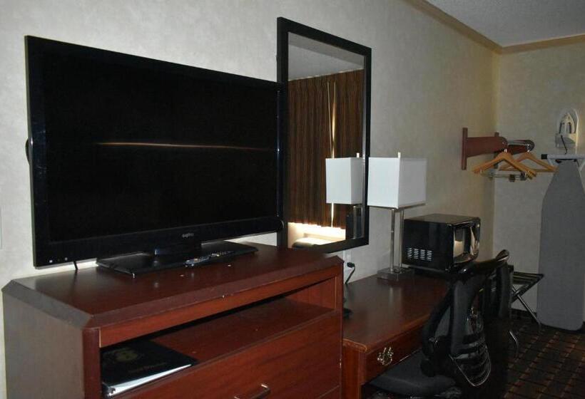 اتاق استاندارد, Super 8 By Wyndham Maumee Perrysburg Toledo Area