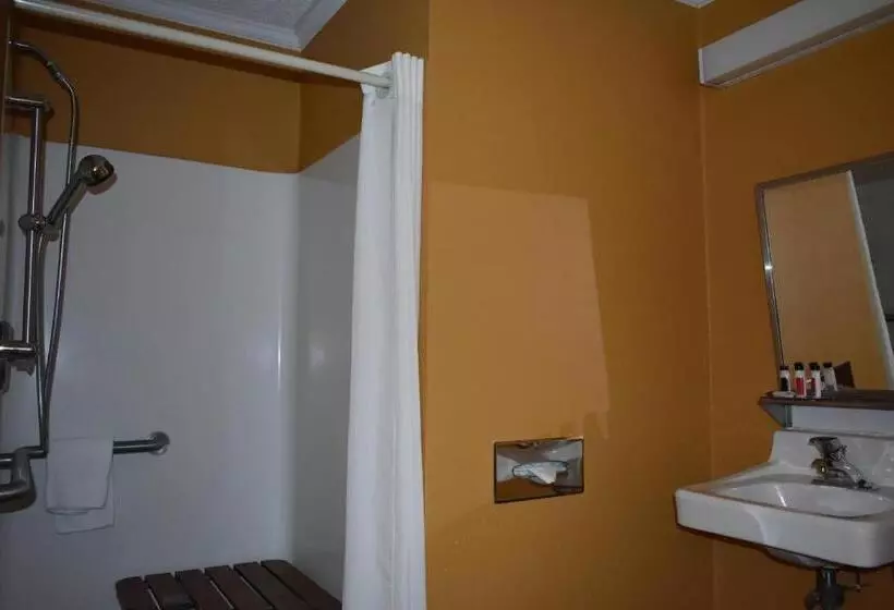 身障者適用スタンダードルーム, Super 8 By Wyndham Maumee Perrysburg Toledo Area