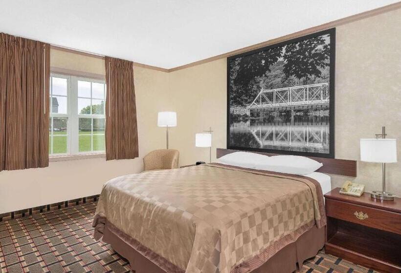 اتاق استاندارد برای معلولان, Super 8 By Wyndham Maumee Perrysburg Toledo Area