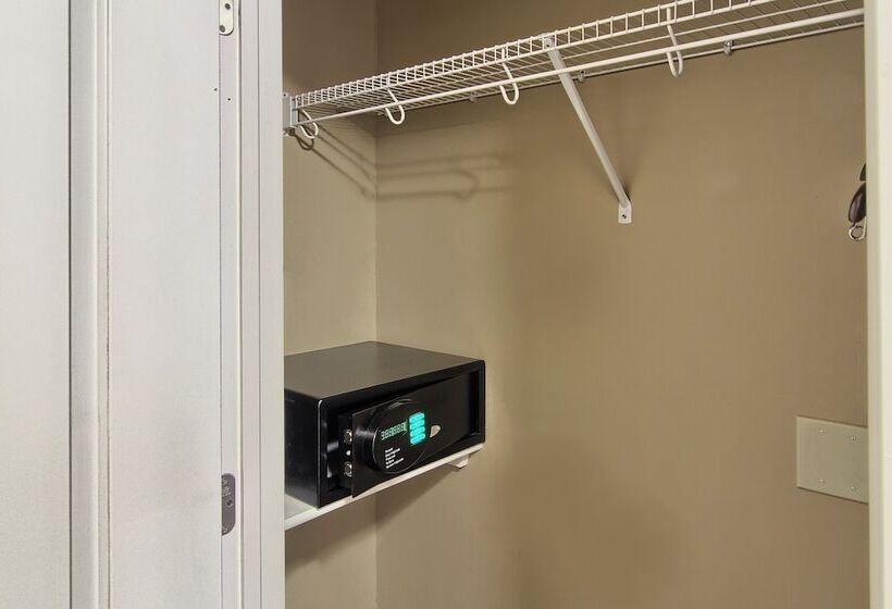 סוויטה משפחתית, Sugar Beach Resort