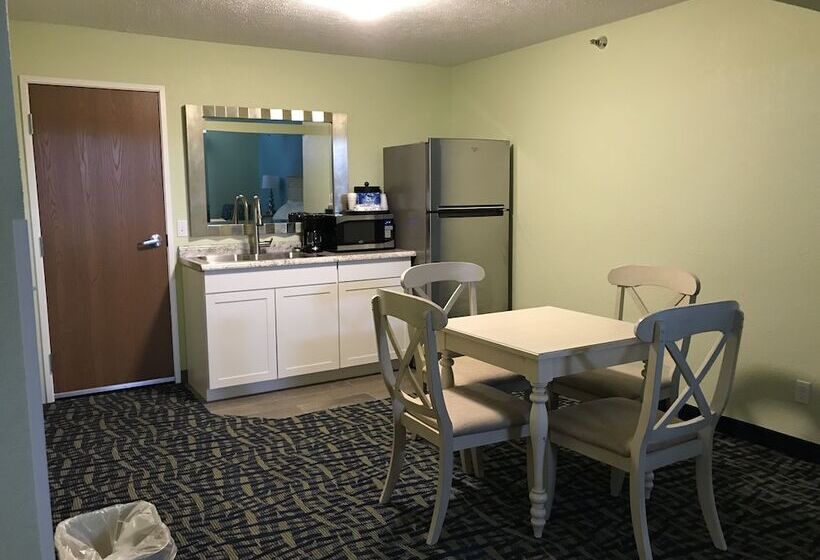 חדר סטנדרט עם מיטת קינג, Sugar Beach Resort