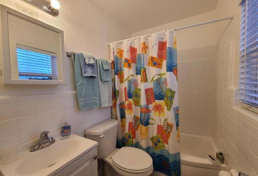 إستوديو قياسى, Sun Island Motel