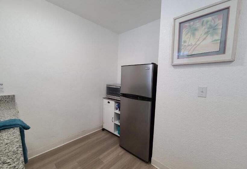 إستوديو ديلوكس, Sun Island Motel