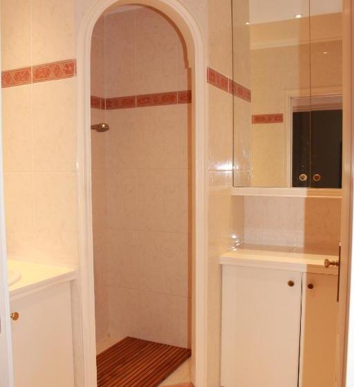 豪华园景房, La Villa Topi