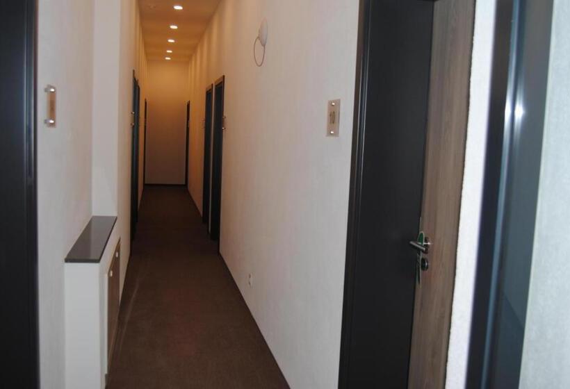 חדר סטנדרט, B&s