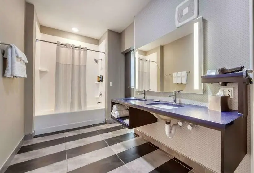 キングサイズベッドのスタンダードルーム, Glō Best Western Dawley Farms In Sioux Falls