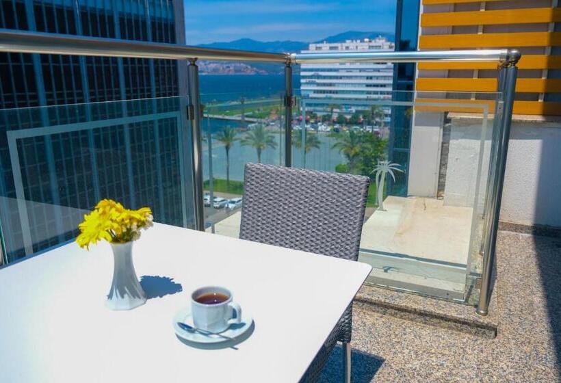 Suite Junior, Bulvar