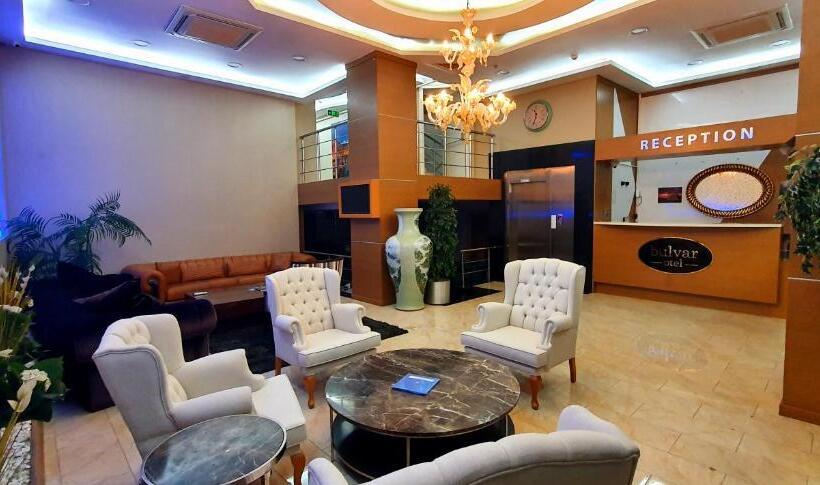 Suite Junior, Bulvar