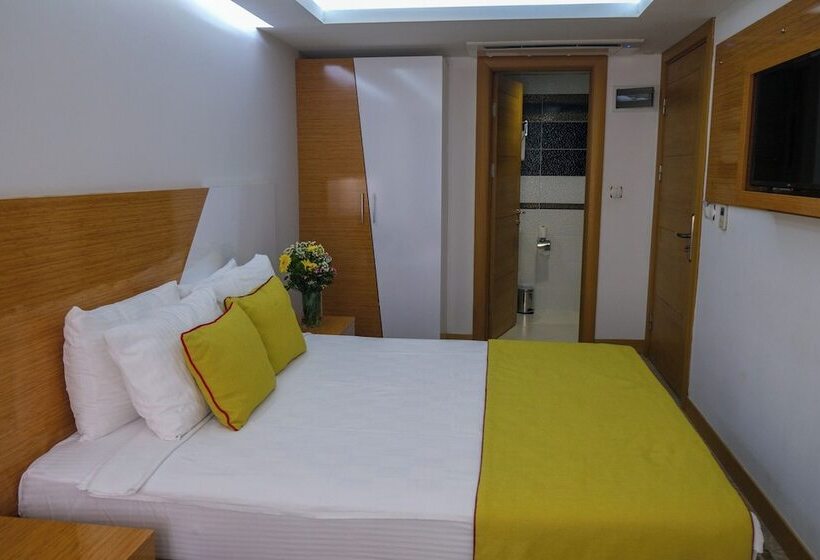 Camera Standard, Bulvar