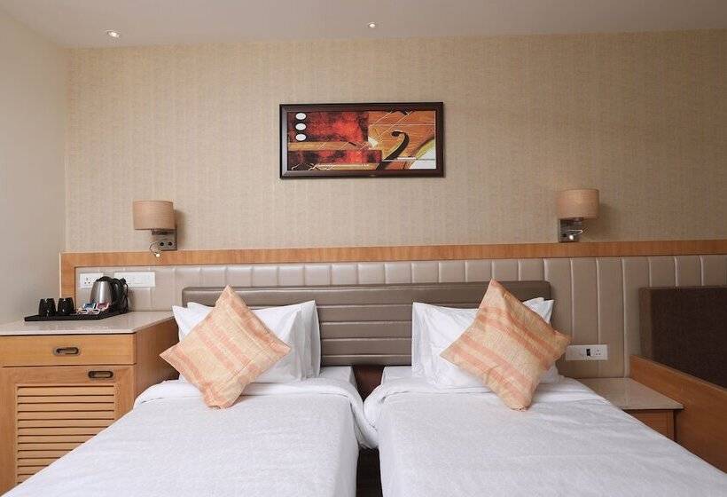 חדר אקזקיוטיב, Cliffton