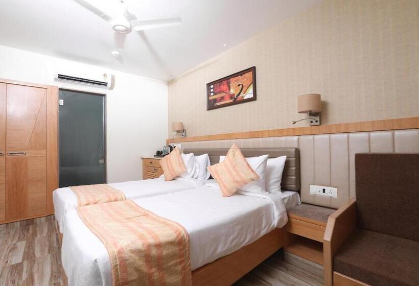 חדר אקזקיוטיב, Cliffton