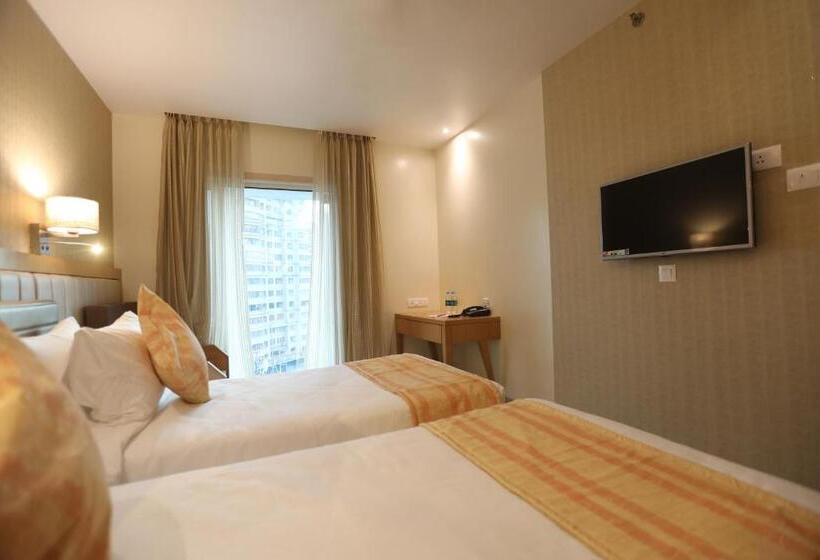 חדר אקזקיוטיב, Cliffton