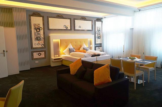 디럭스 스위트, Diamond