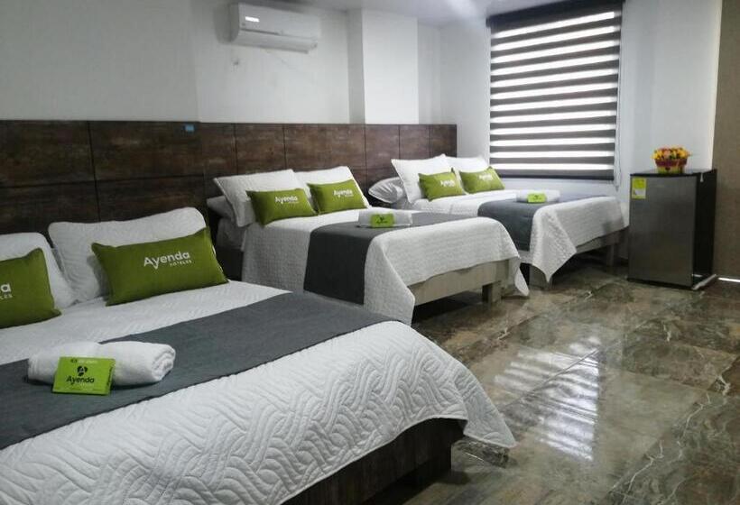 חדר משפחתי, Los Maderos