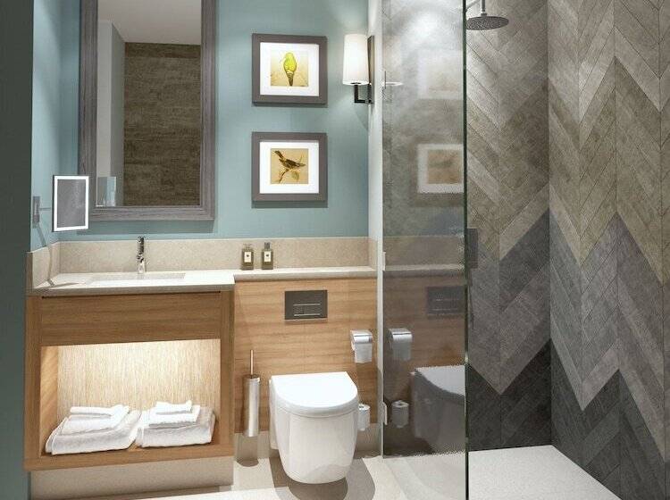 Семейный Номер, The Tytherington