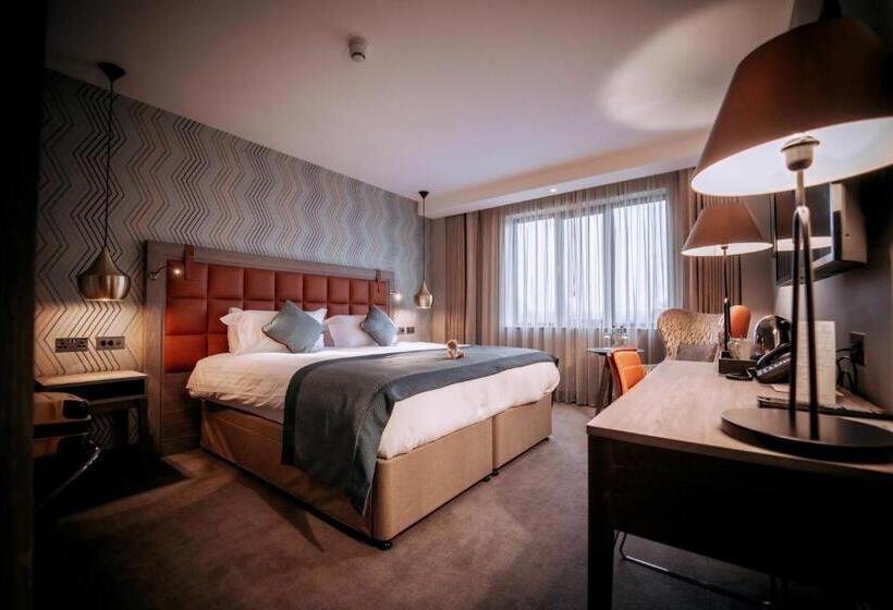 Номер Стандарт, The Tytherington