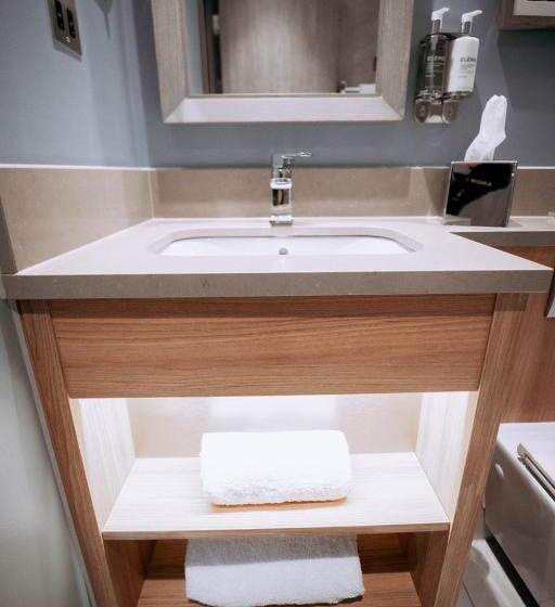 Номер Стандарт, The Tytherington