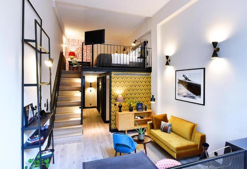 غرفة قياسية, Das James