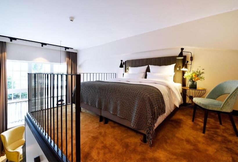 غرفة قياسية, Das James