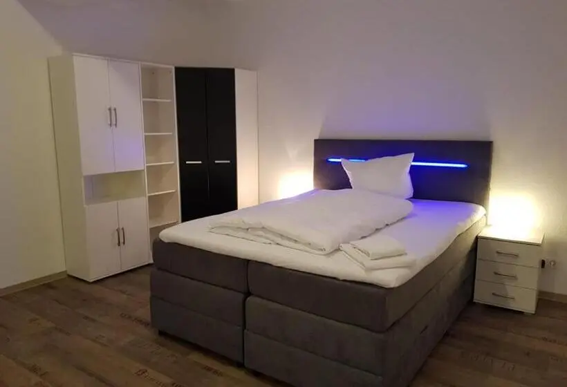 １ベッドルームアパートメント, Wh Boardinghouse