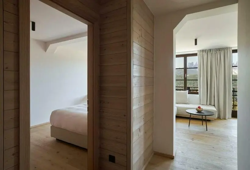Suite, Forestis Dolomites