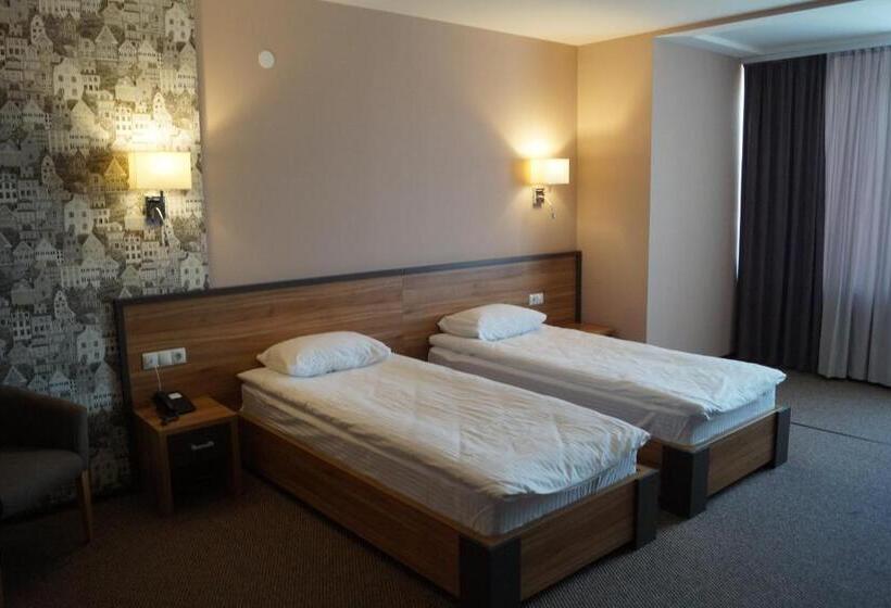 带大床的高级房间, Shengen шенген