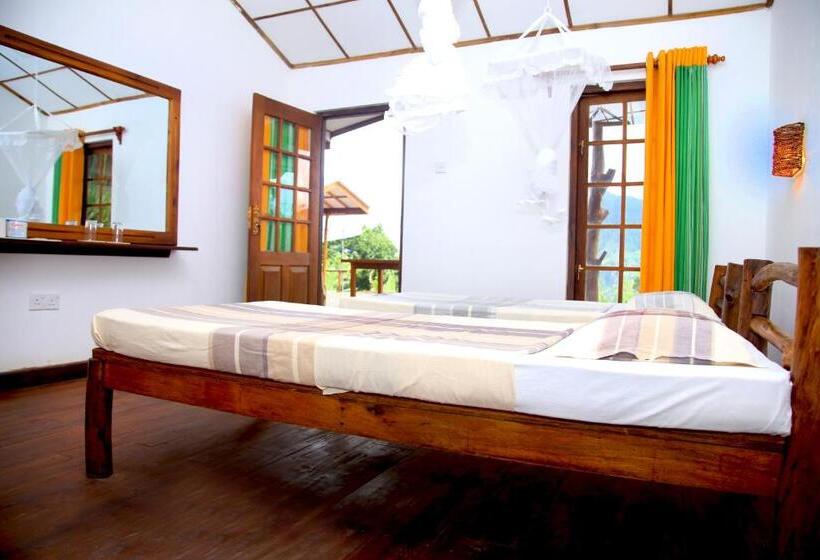 غرفة قياسية ثلاثية, Ella Rawana Den