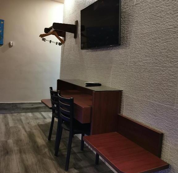 Standart Oda, Plaza Arteaga