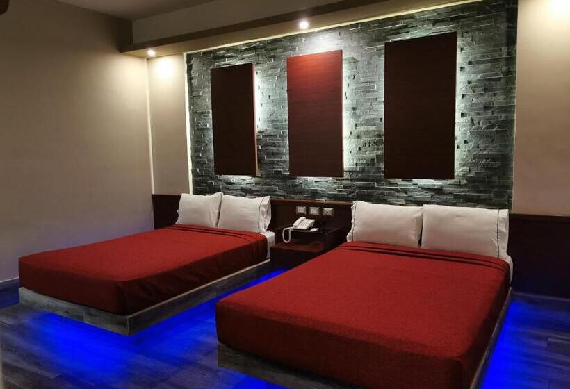 Standart Oda, Plaza Arteaga