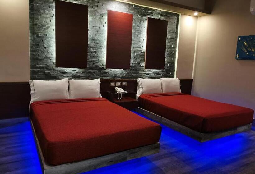 Standart Oda, Plaza Arteaga