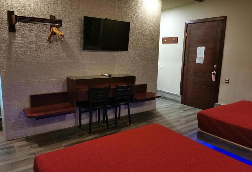 Standart Oda, Plaza Arteaga