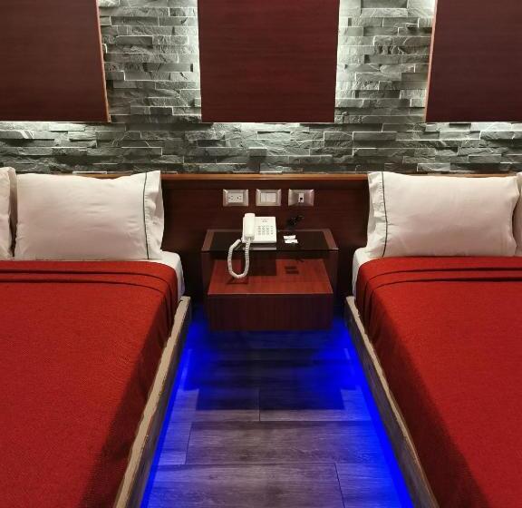 Standart Oda, Plaza Arteaga