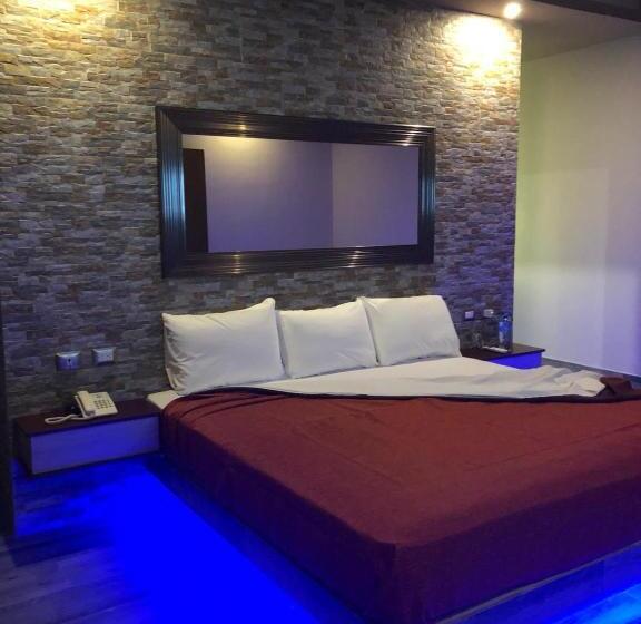 Deluxe Suite King Bed, Plaza Arteaga