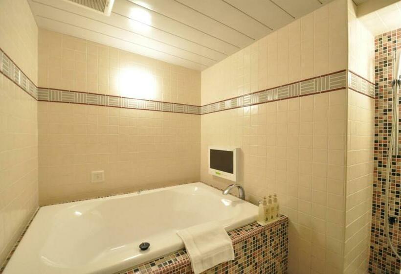 수피리어 패밀리 룸, Mid In Kawasakiekimae