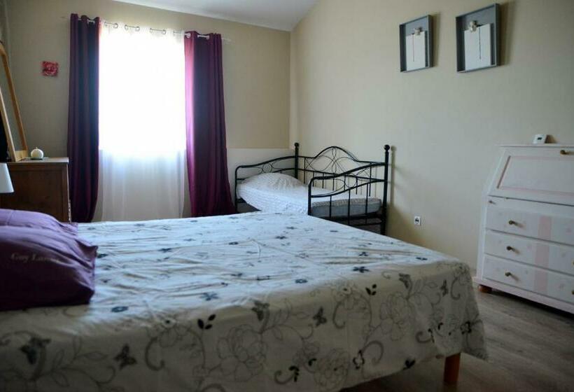 带3个卧室的公寓, La Barbacane