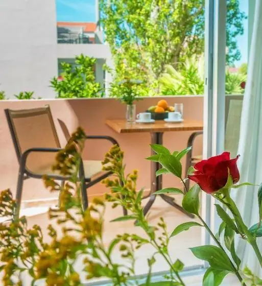 １ベッドルームドゥプレックスアパートメント, Lotus Hotel Apartments