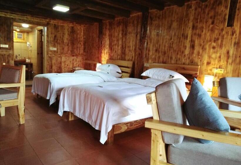标准间带阳台, Lost World Sanjiang Guest House
