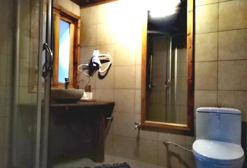 标准三人间, Lost World Sanjiang Guest House