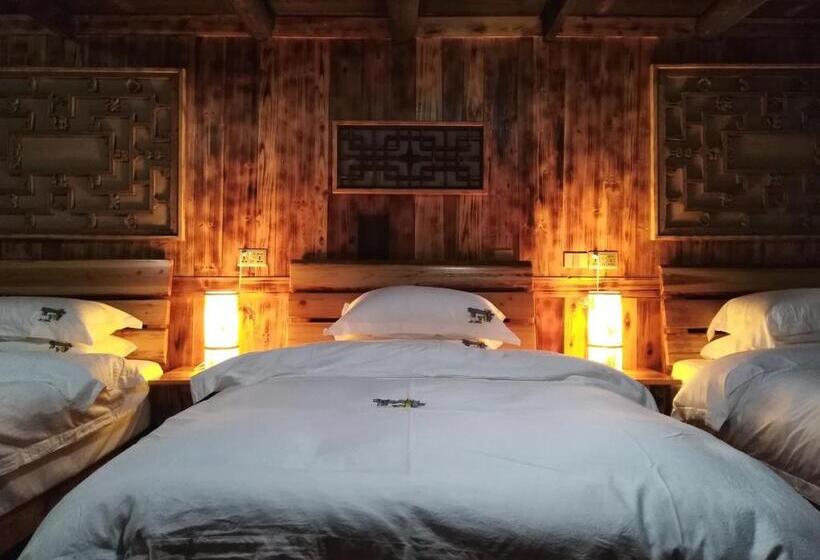 标准三人间, Lost World Sanjiang Guest House