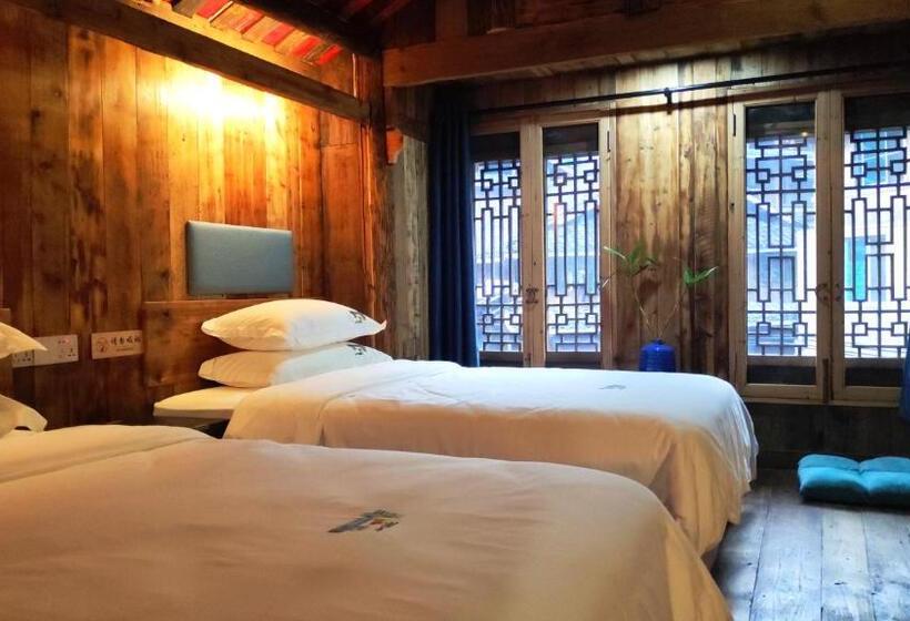 标准间, Lost World Sanjiang Guest House